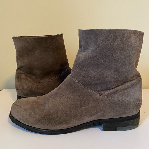 Eileen Fisher Shoes - Eileen Fisher Soft Suede Leather Sole Ankle Boots in Grey Made in Italy Size 8.5